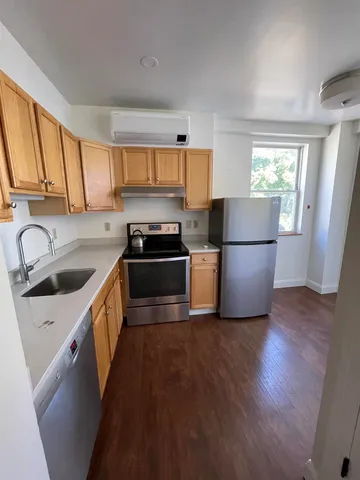 $1,495 | 11 U Fletcher Place, Unit UPPR, Burlington, VT 05401