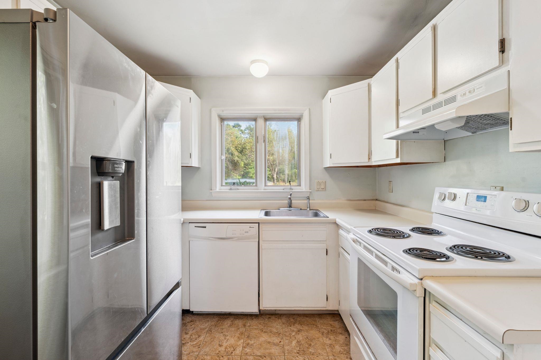 58 Branch Turnpike, Unit 48 Concord, NH 03301 - Photo 4 of 18