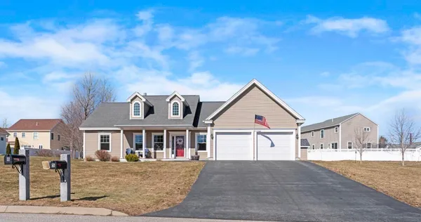 $685,000 | 5 Bridle Way, Saco, ME 04072