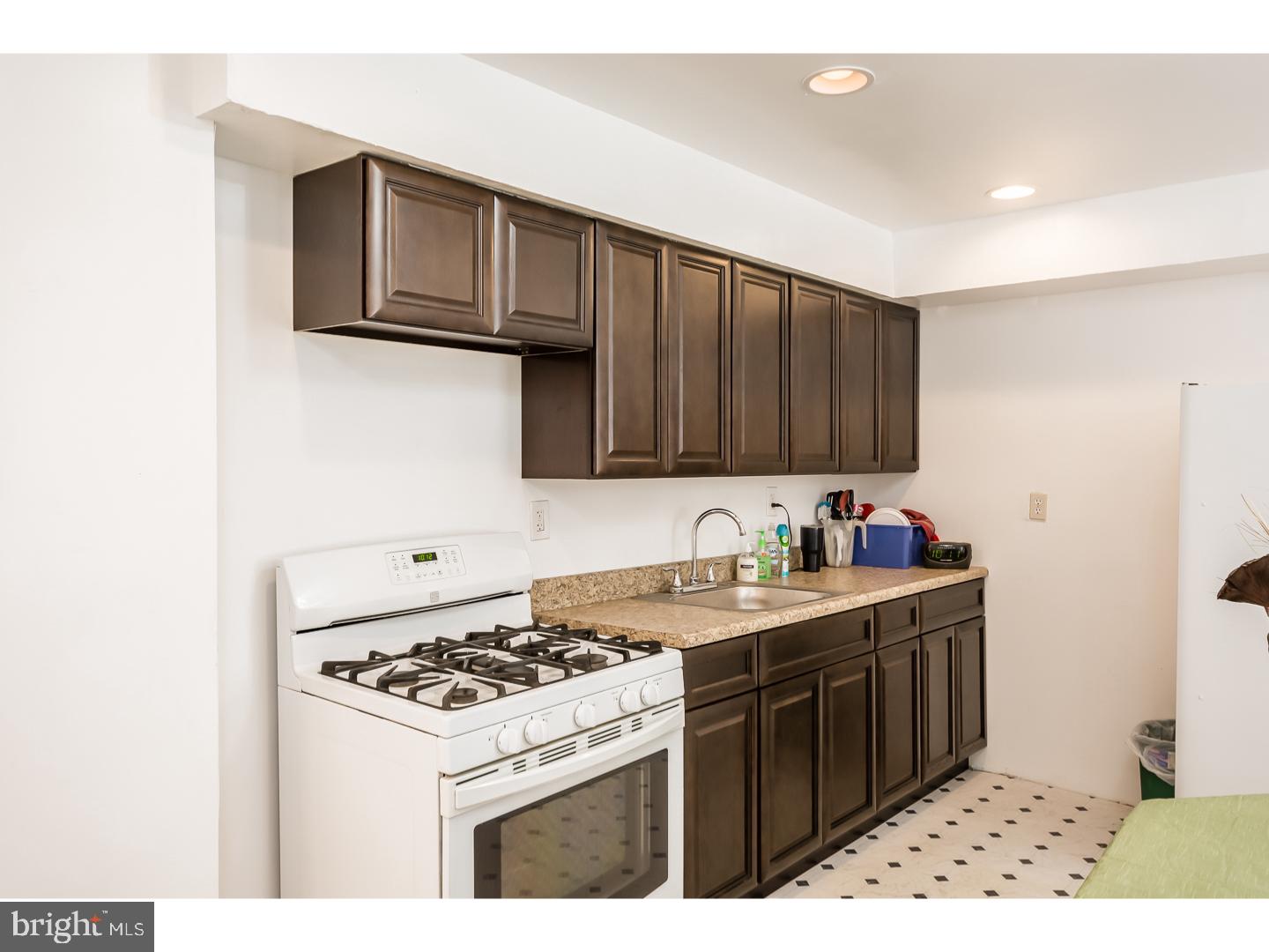 3127 Tasker Street Philadelphia, PA 19146 - Photo 4 of 23 Gallery Image 4
