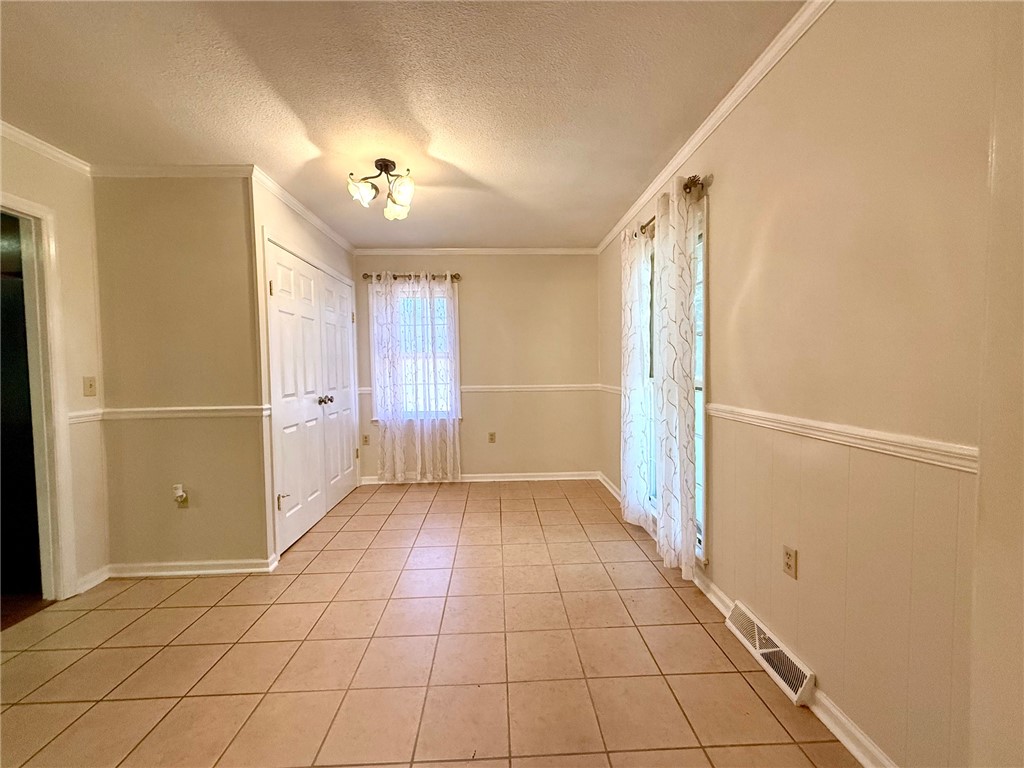 239 Snow Creek Road Seneca, SC 29678 - Photo 4 of 38 Gallery Image 4