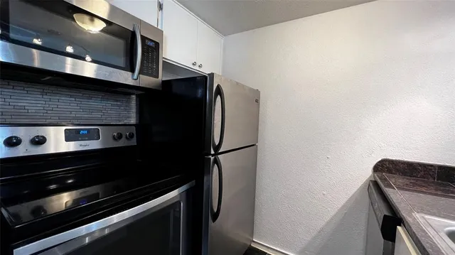 a view of stove top oven