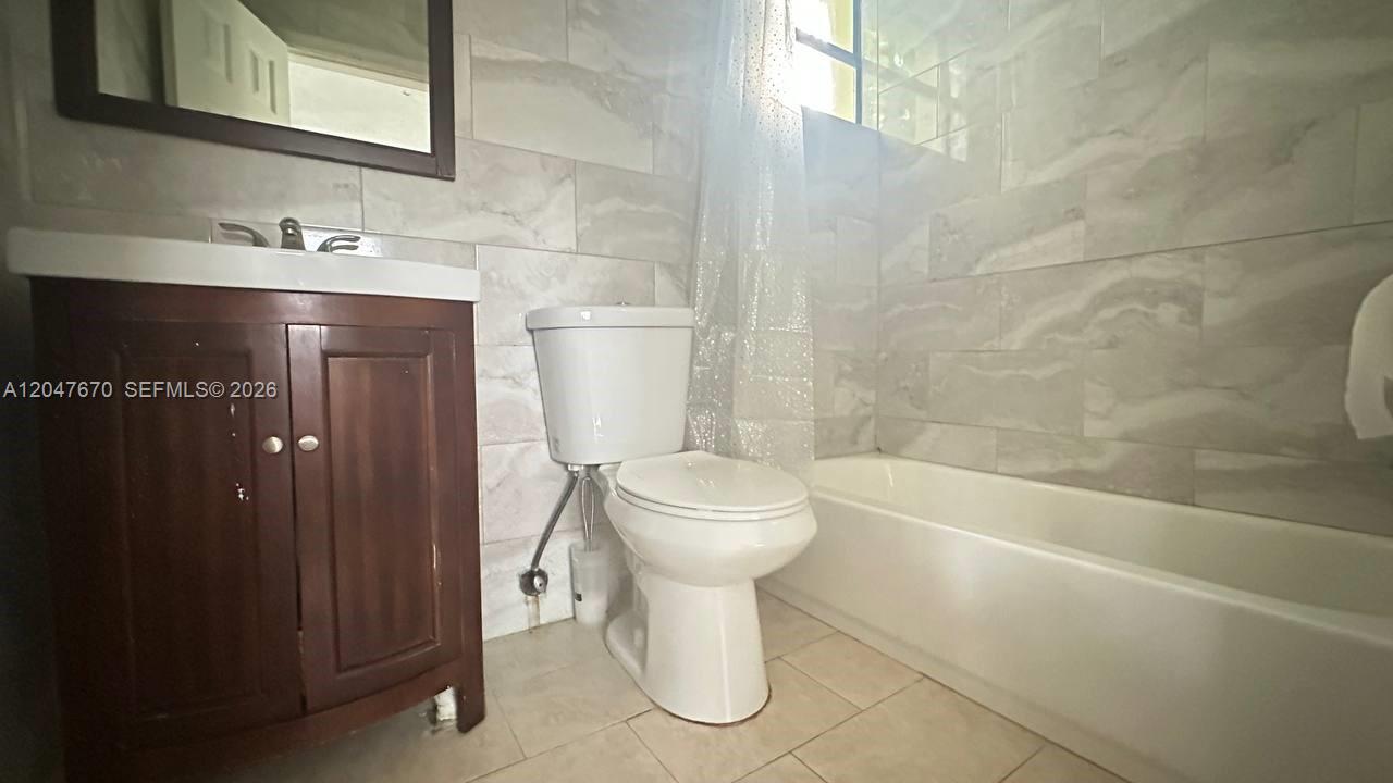 320 Southwest 29th Road, Unit COTTAGE Miami, FL 33129 - Photo 23 of 26