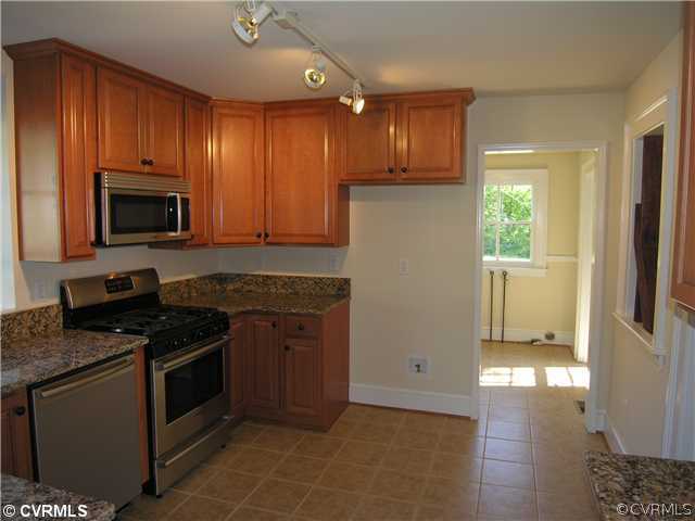 9304 Three Chopt Road Richmond, VA 23229 - Photo 5 of 12 Kitchen - Another view of the kitchen