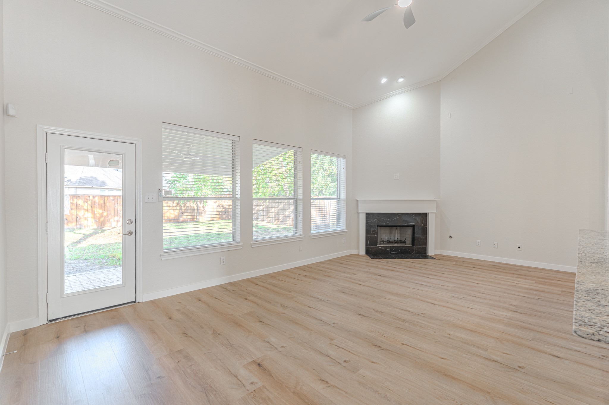 27 Fraiser Fir Place Spring, TX 77389 - Photo 18 of 43