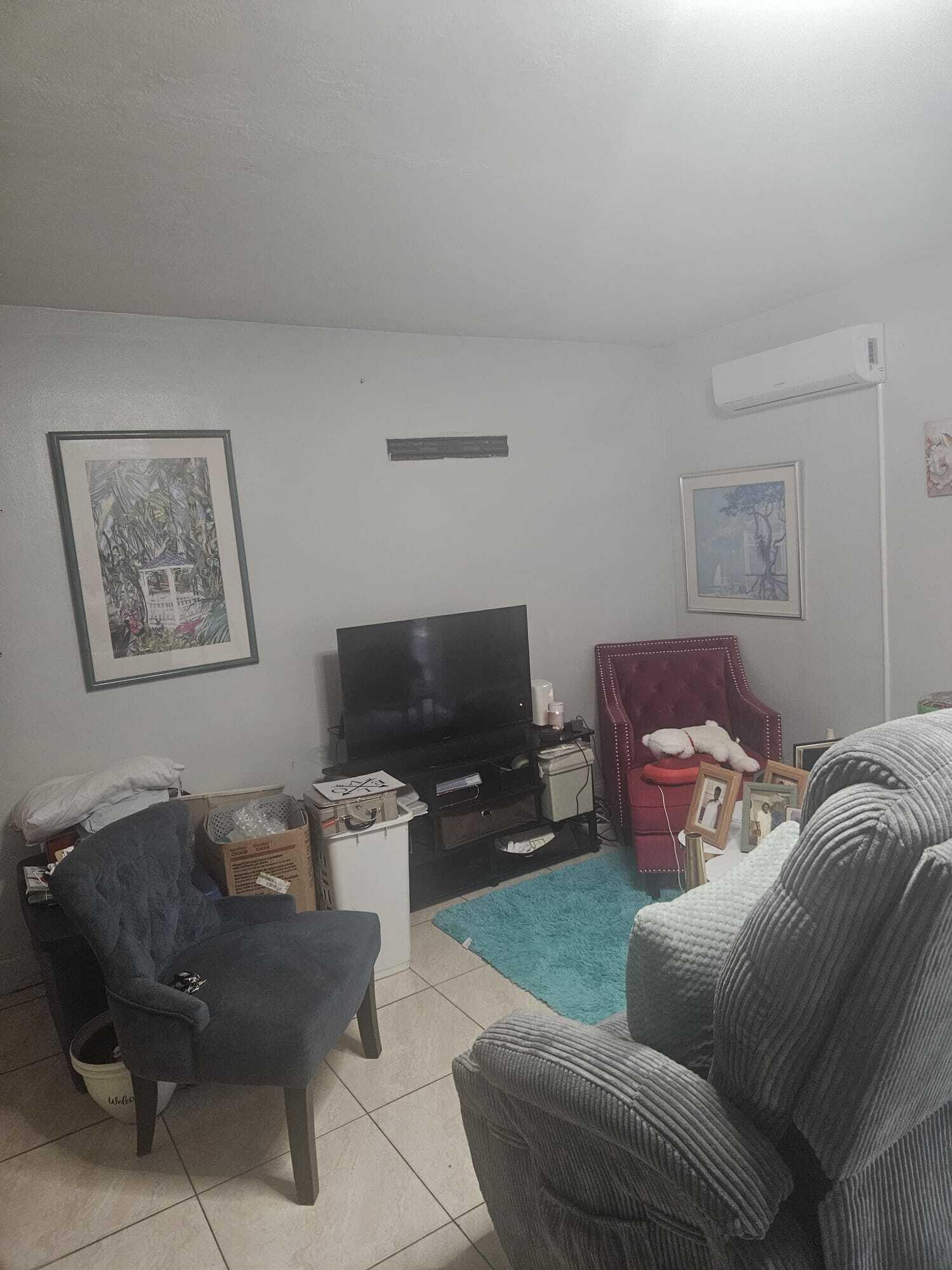 709 Southwest 4th Street Hallandale Beach, FL 33009 - Photo 11 of 31 WhatsApp Image 2026-02-11 at 10.23.10 AM