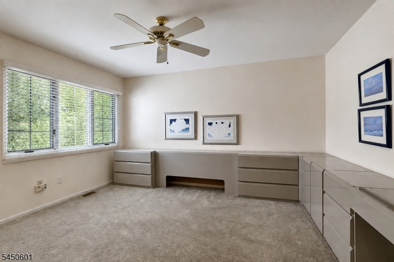 96 Easedale Road Wayne, NJ 07470 - Photo 13 of 25 Gallery Image 13