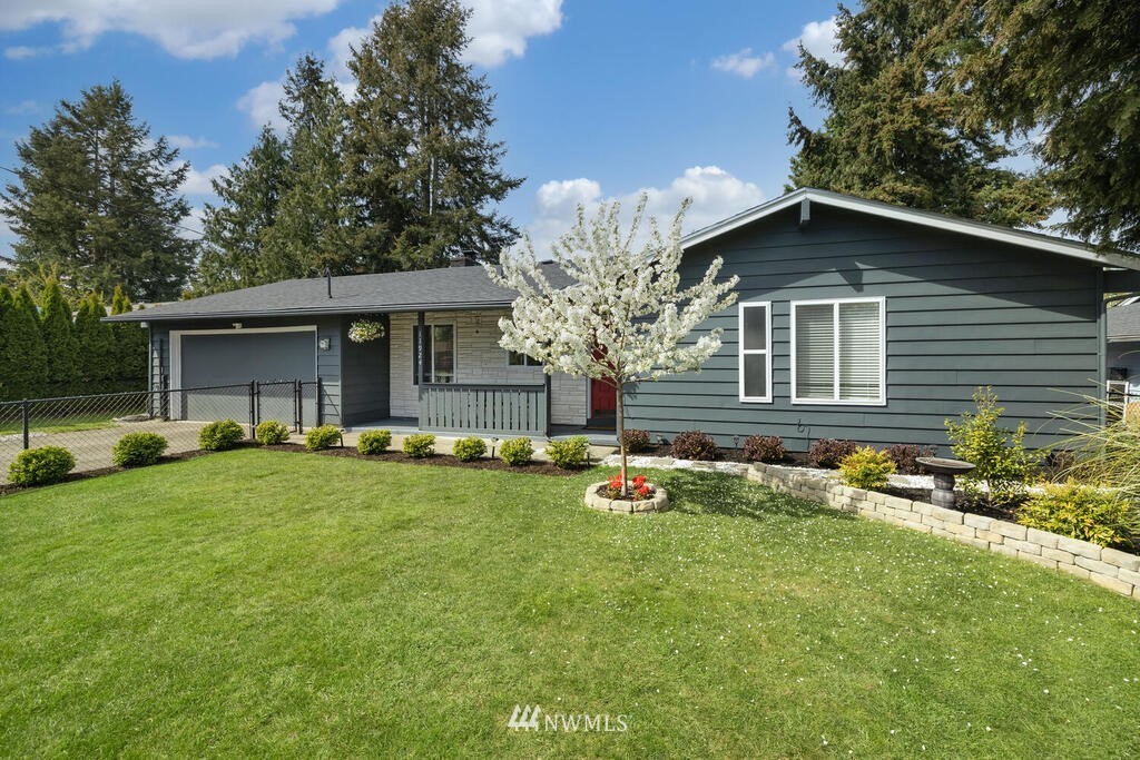 11924 Southeast 168th Street Renton, WA 98058 - Photo 3 of 24