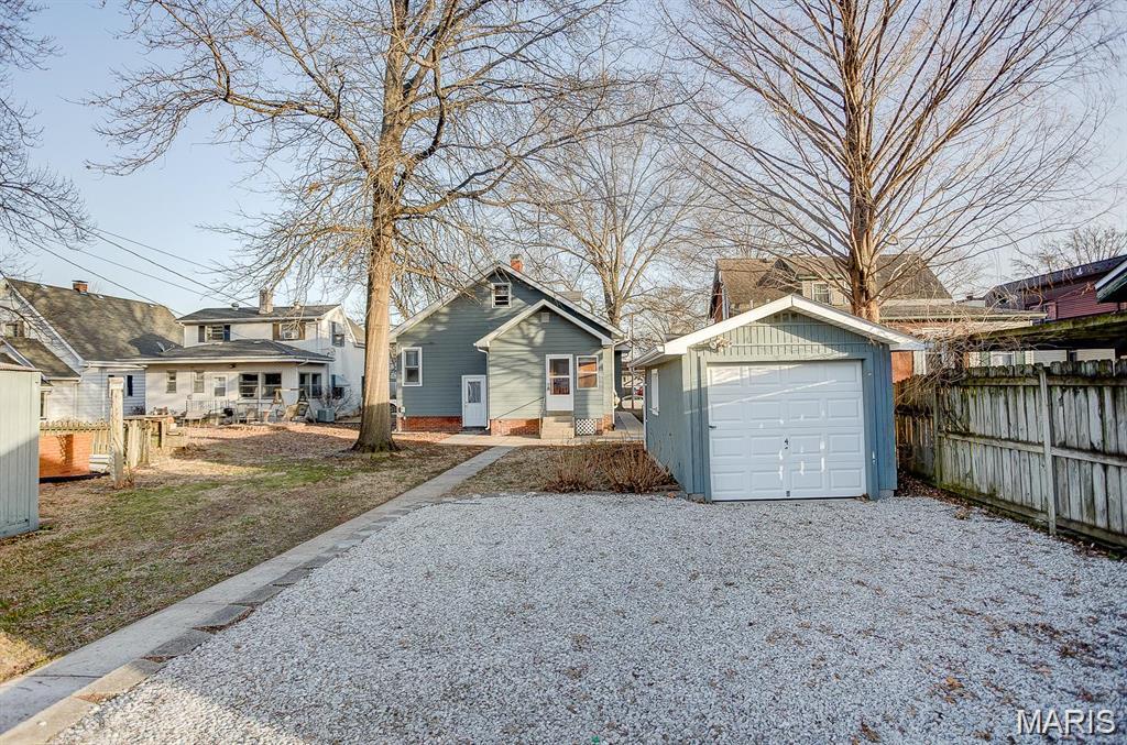 1119 North Church Street Belleville, IL 62221 - Photo 4 of 13