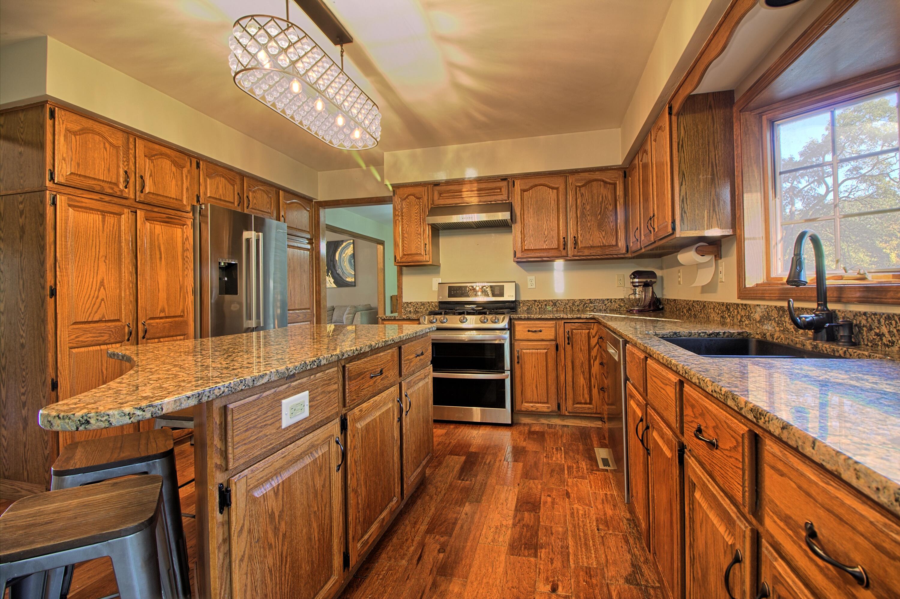 512 Camden Court Valparaiso, IN 46385 - Photo 11 of 50 3000x1996