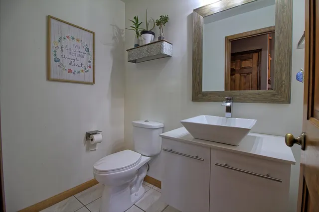 $515,000 | 512 Camden Court, Valparaiso, IN 46385