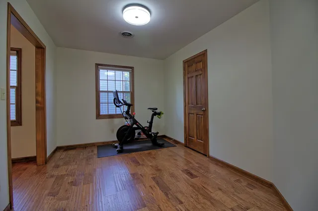 $515,000 | 512 Camden Court, Valparaiso, IN 46385