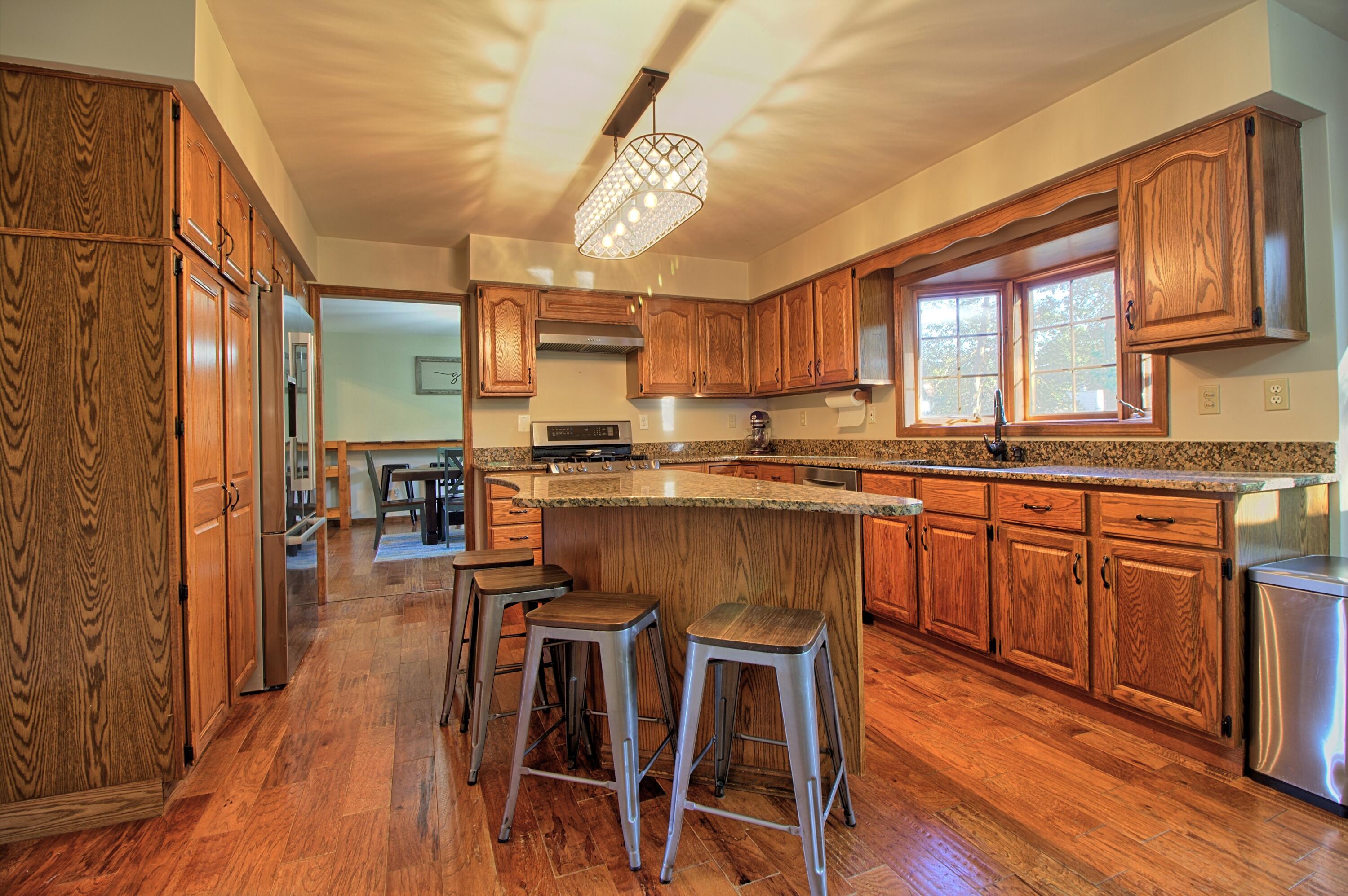 512 Camden Court Valparaiso, IN 46385 - Photo 10 of 50 3000x1996