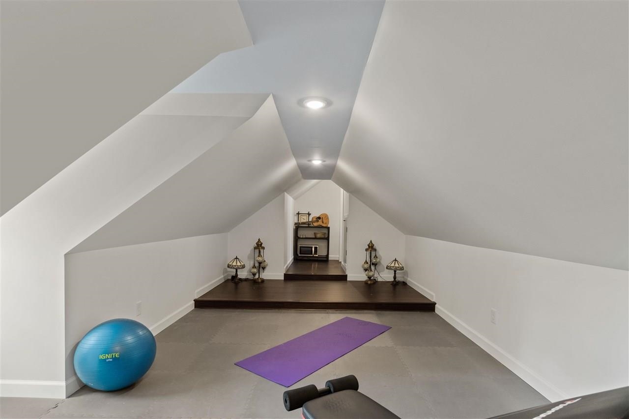 1911 Brierbrook Road Germantown, TN 38138 - Photo 25 of 26 a view of entryway and hall