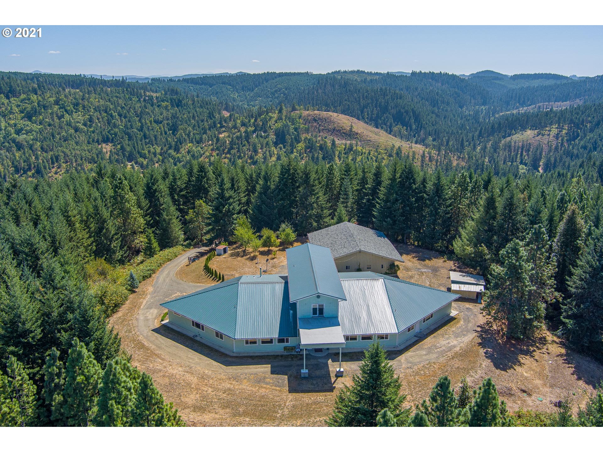 29591 Fox Hollow Road Eugene, OR 97405 - Photo 2 of 19 Gallery Image 2