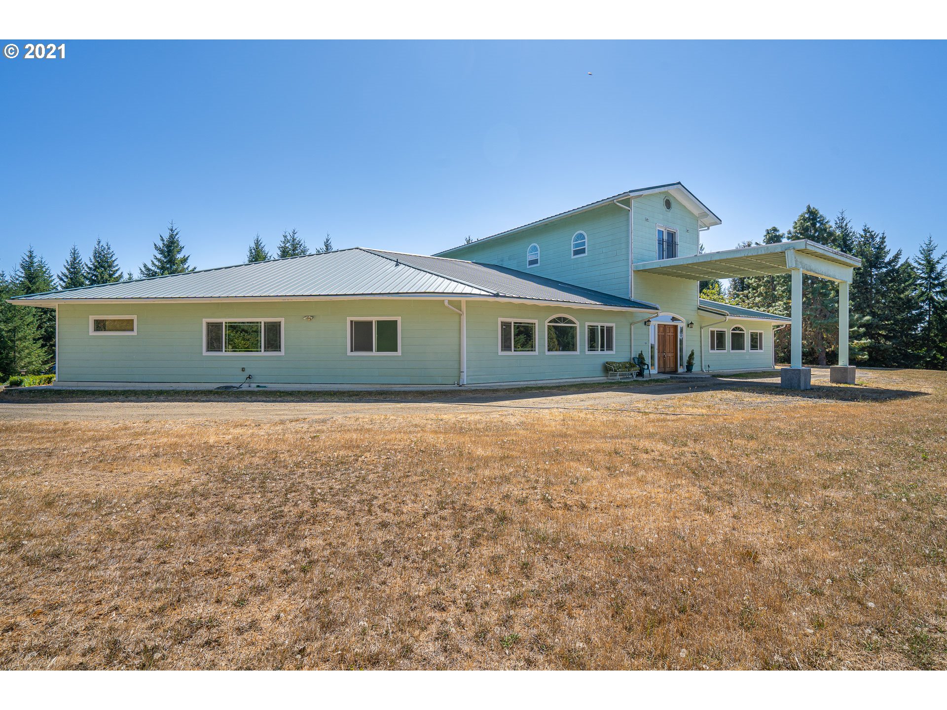 29591 Fox Hollow Road Eugene, OR 97405 - Photo 17 of 19 Gallery Image 17