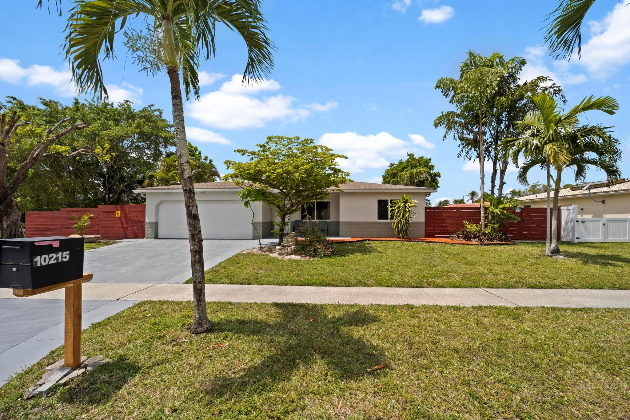 10215 Barnegat Avenue Boca Raton, FL 33428 - Photo 3 of 39 Photo 3