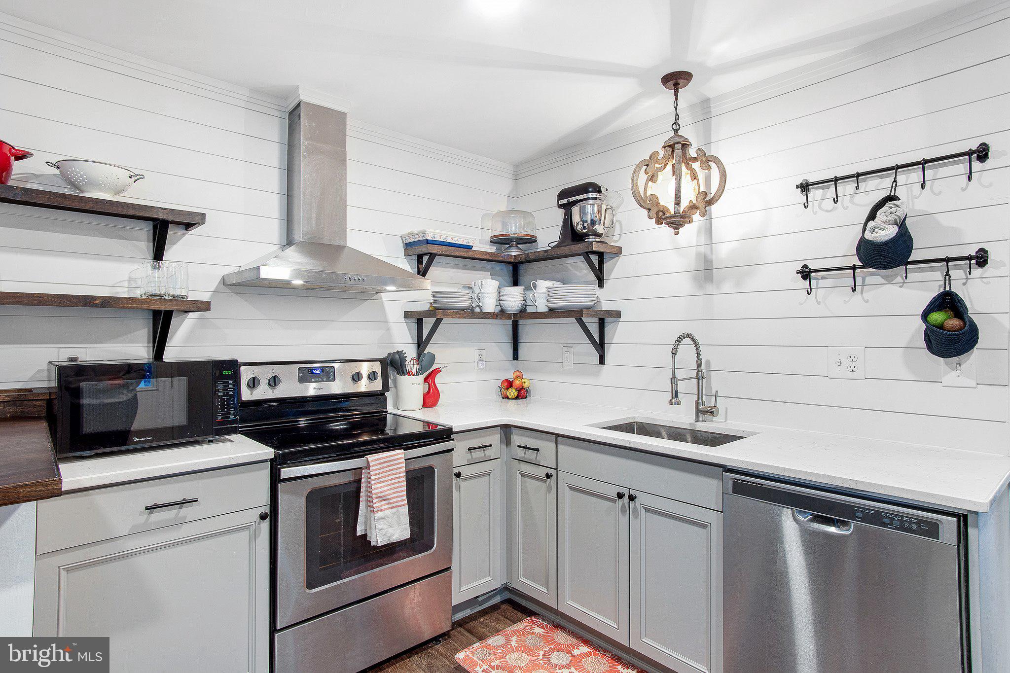 138 Hall Street Spring City, PA 19475 - Photo 10 of 34