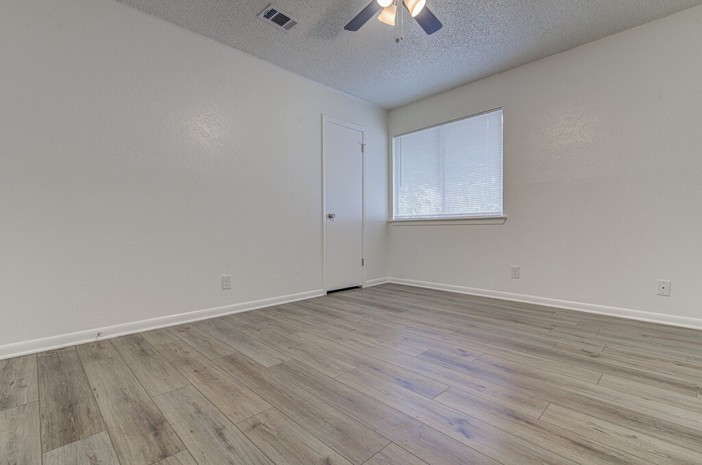 404 West Dittmar Road, Unit B Austin, TX 78745 - Photo 9 of 22 Gallery Image 9