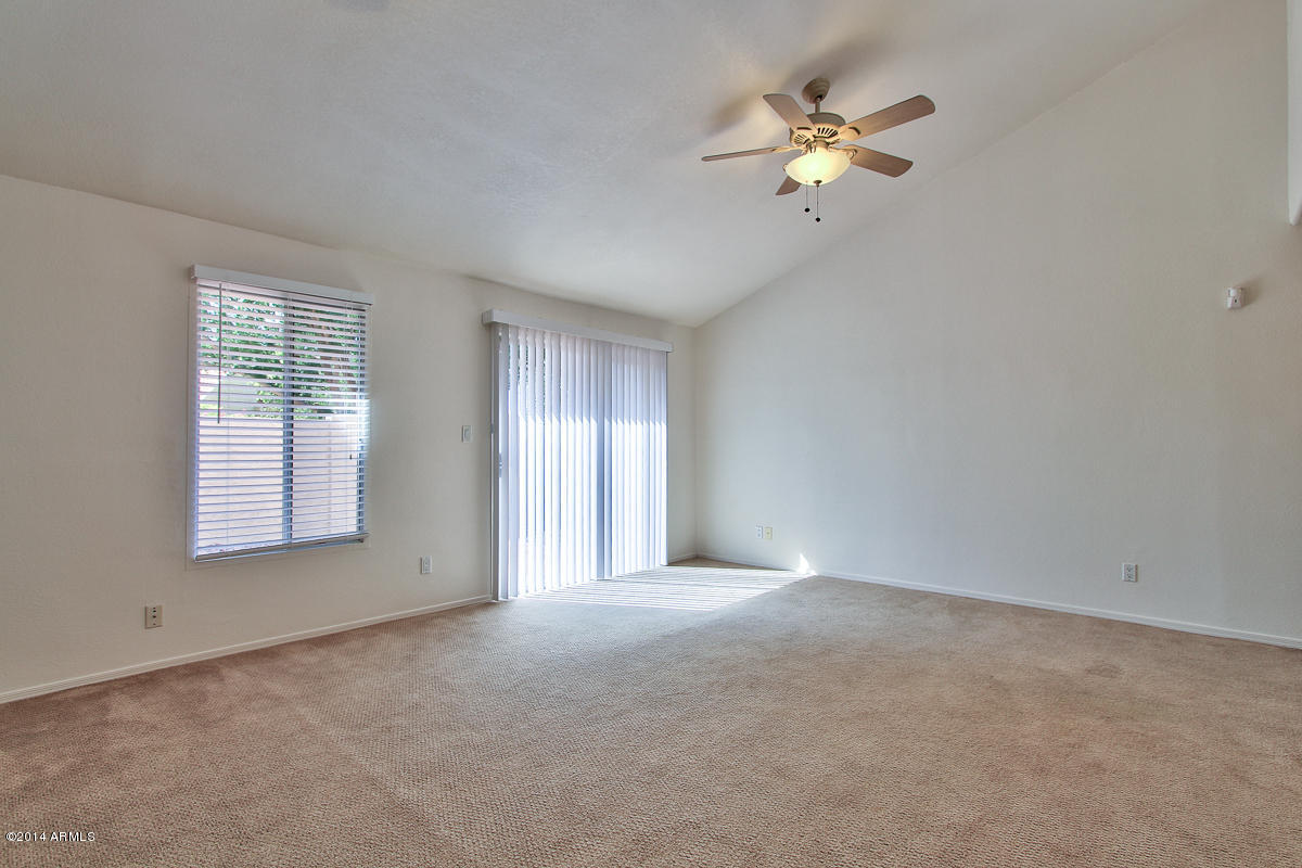 4123 West Calavar Road Phoenix, AZ 85053 - Photo 6 of 24 Great room