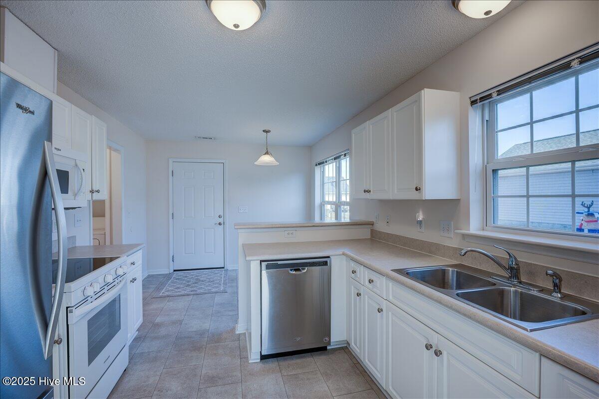 110 Els Lane New Bern, NC 28560 - Photo 15 of 45 22-110_Els_Ln-13