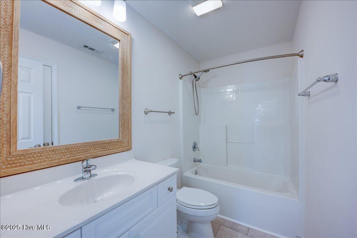 110 Els Lane New Bern, NC 28560 - Photo 33 of 45 44-110_Els_Ln-35