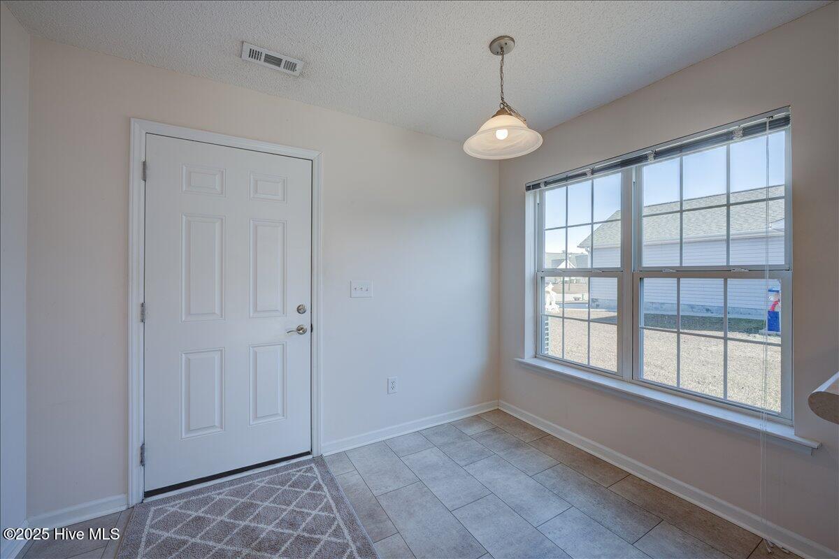 110 Els Lane New Bern, NC 28560 - Photo 9 of 45 15-110_Els_Ln-6