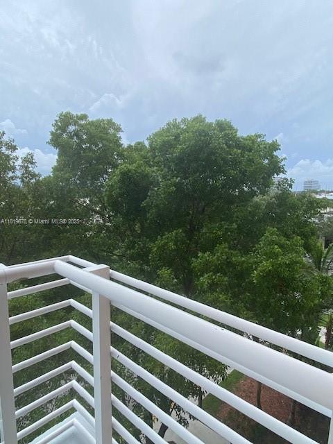 2775 Northeast 187th Street, Unit 407 Aventura, FL 33180 - Photo 6 of 38