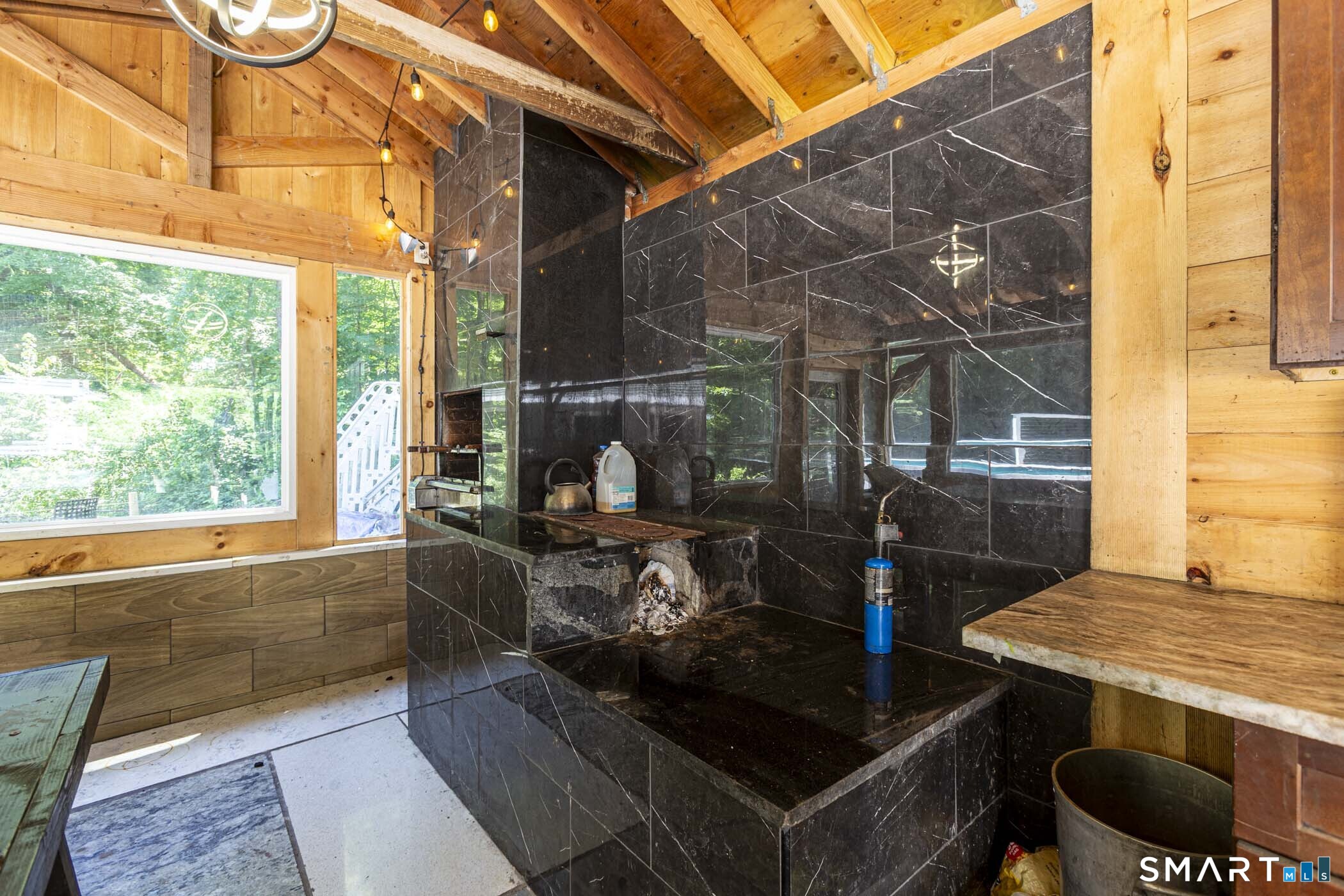 50 Chidsey Road Avon, CT 06001 - Photo 7 of 40
