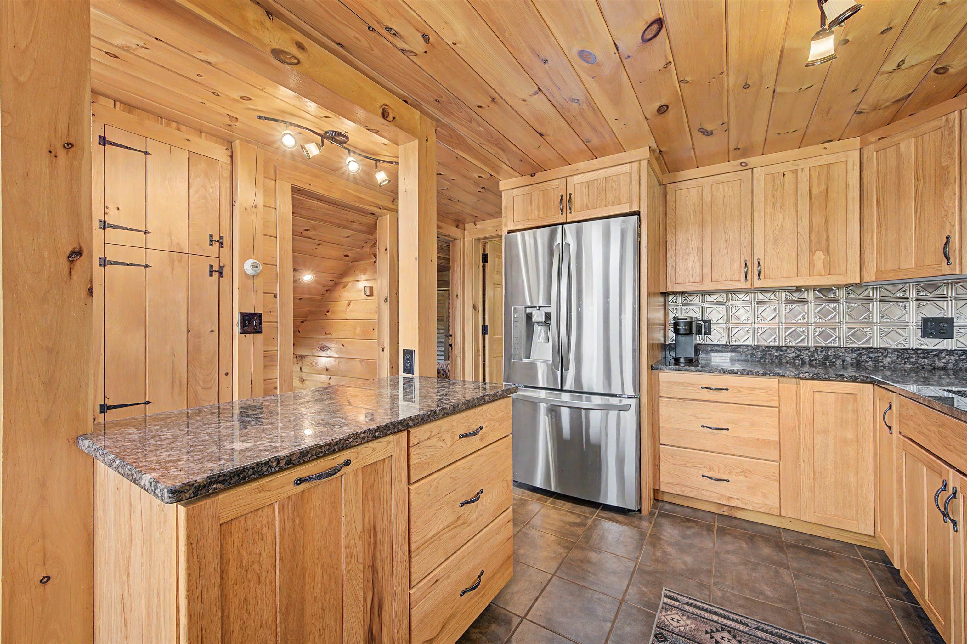 5 Sand Hill Road Croydon, NH 03773 - Photo 13 of 53