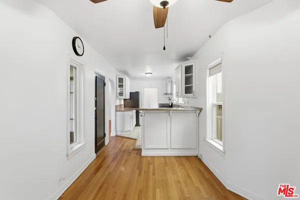 $4,995 | 1307 South Longwood Avenue, Los Angeles, CA 90019