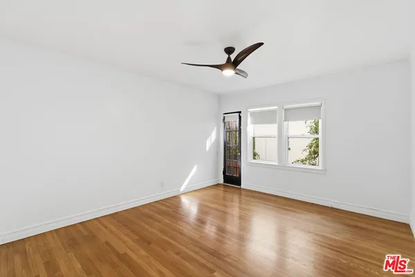 $4,995 | 1307 South Longwood Avenue, Los Angeles, CA 90019