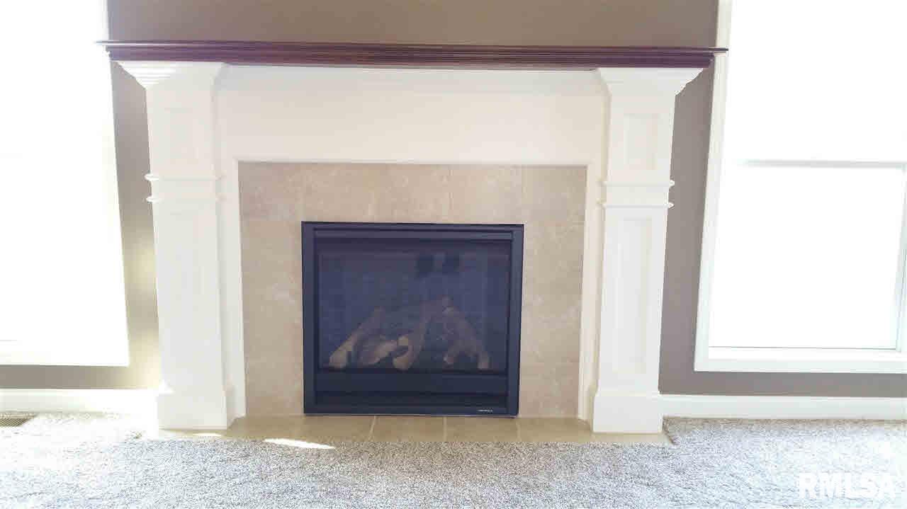 5770 Emily Road Bettendorf, IA 52722 - Photo 16 of 23 Gallery Image 16