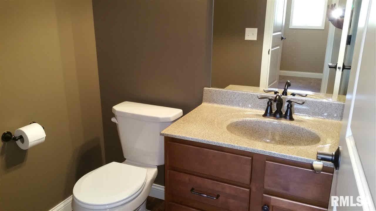5770 Emily Road Bettendorf, IA 52722 - Photo 23 of 23 Gallery Image 23
