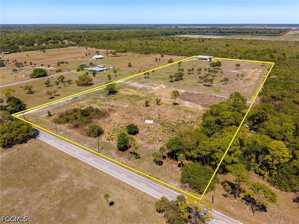 18020 Caloosa Ridge Road Alva, FL 33920 - Photo 4 of 31