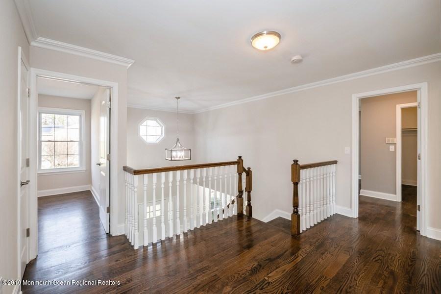 2 Reed Road Howell, NJ 07731 - Photo 19 of 25 Hallway 2-story 2 Reed