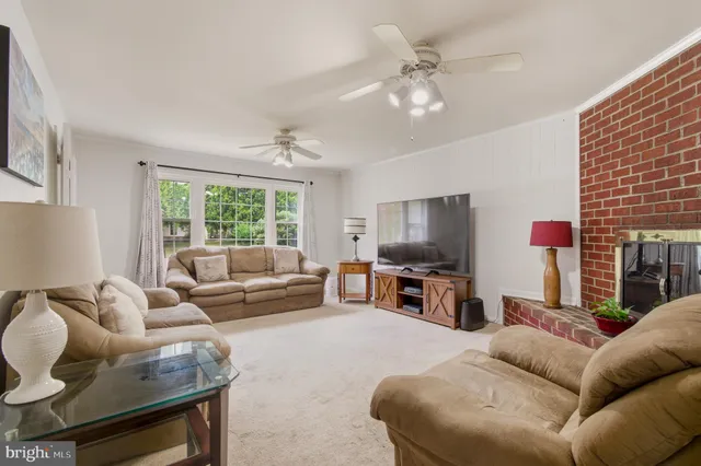 $675,000 | 1609 Winding Waye Lane, Silver Spring, MD 20902