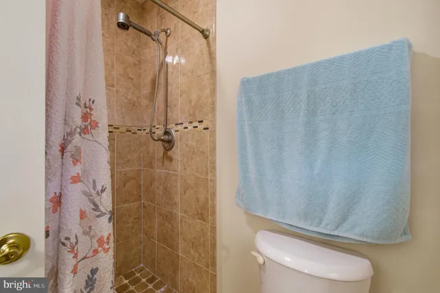 $675,000 | 1609 Winding Waye Lane, Silver Spring, MD 20902