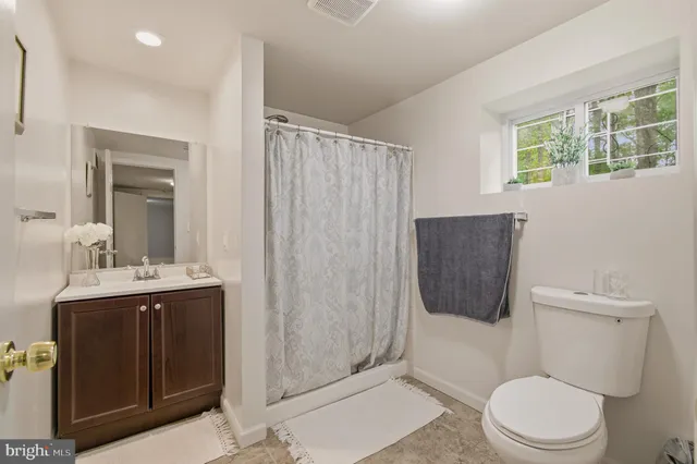 $675,000 | 1609 Winding Waye Lane, Silver Spring, MD 20902