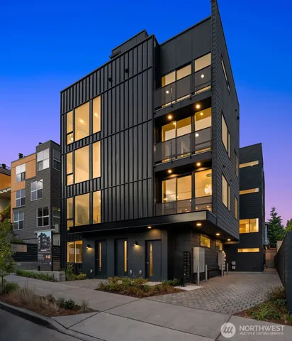 $1,049,000 | 3616 Francis Avenue North, Seattle, WA 98103