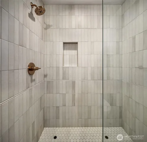 $1,049,000 | 3616 Francis Avenue North, Seattle, WA 98103