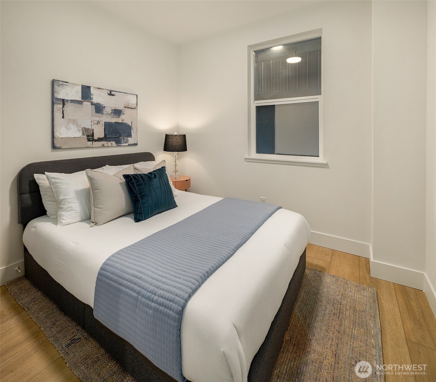 3616 Francis Avenue North Seattle, WA 98103 - Photo 21 of 34