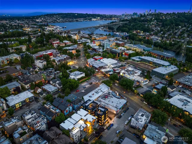 $1,049,000 | 3616 Francis Avenue North, Seattle, WA 98103