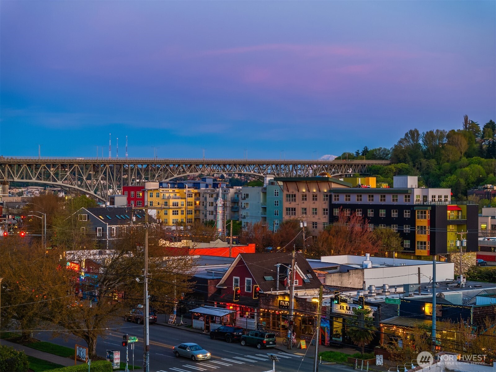 3616 Francis Avenue North Seattle, WA 98103 - Photo 25 of 34