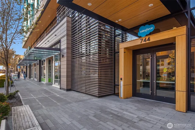 $1,049,000 | 3616 Francis Avenue North, Seattle, WA 98103