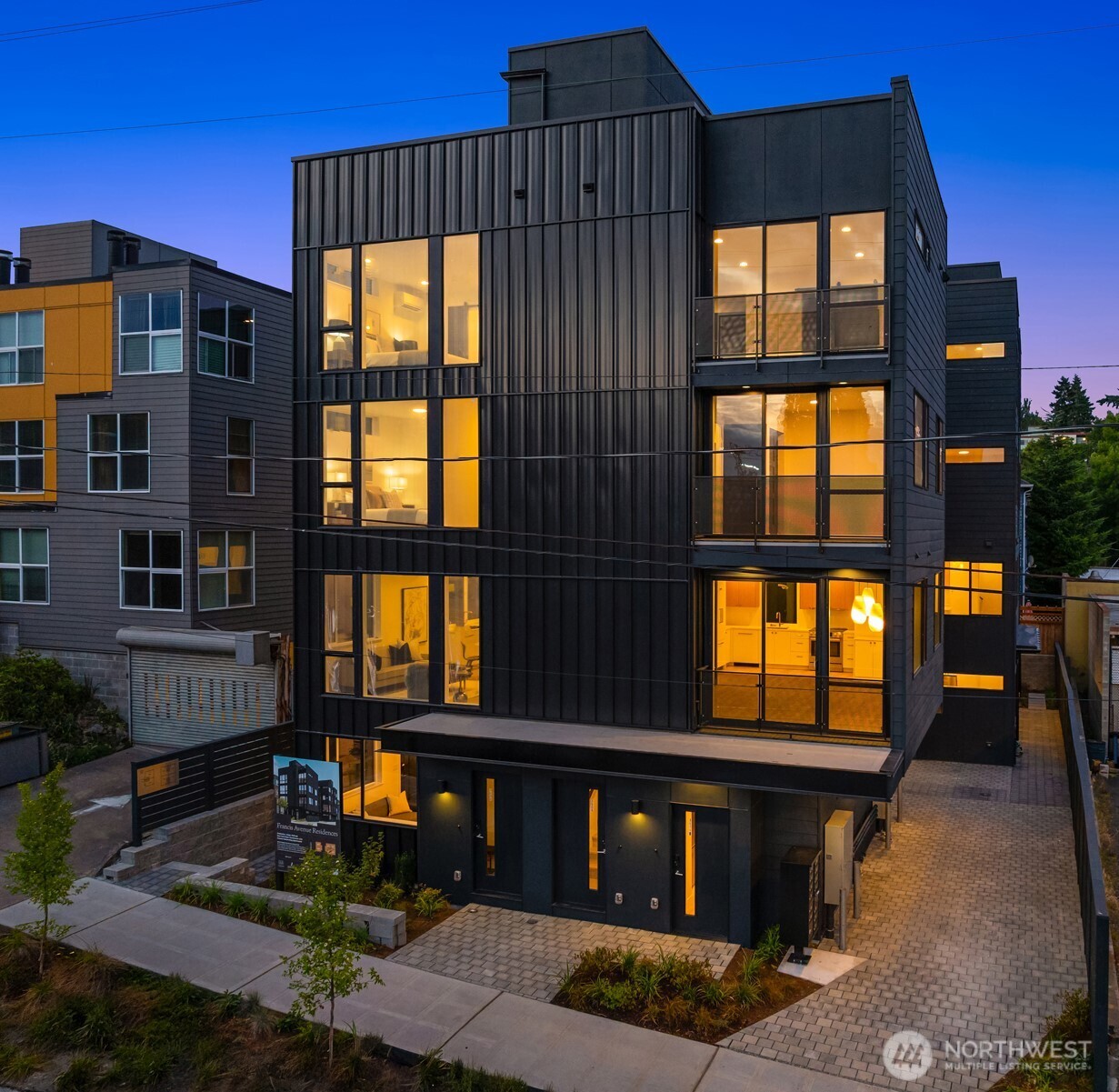 3616 Francis Avenue North Seattle, WA 98103 - Photo 34 of 34