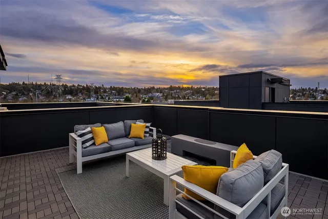 $1,049,000 | 3616 Francis Avenue North, Seattle, WA 98103