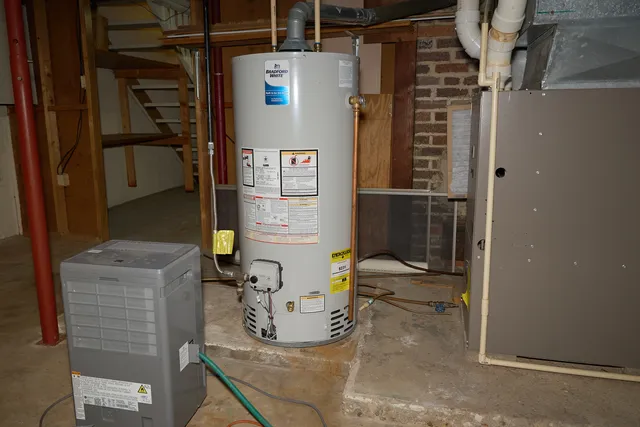 $178,000 | 1804 Pike Street, Peru, IL 61354