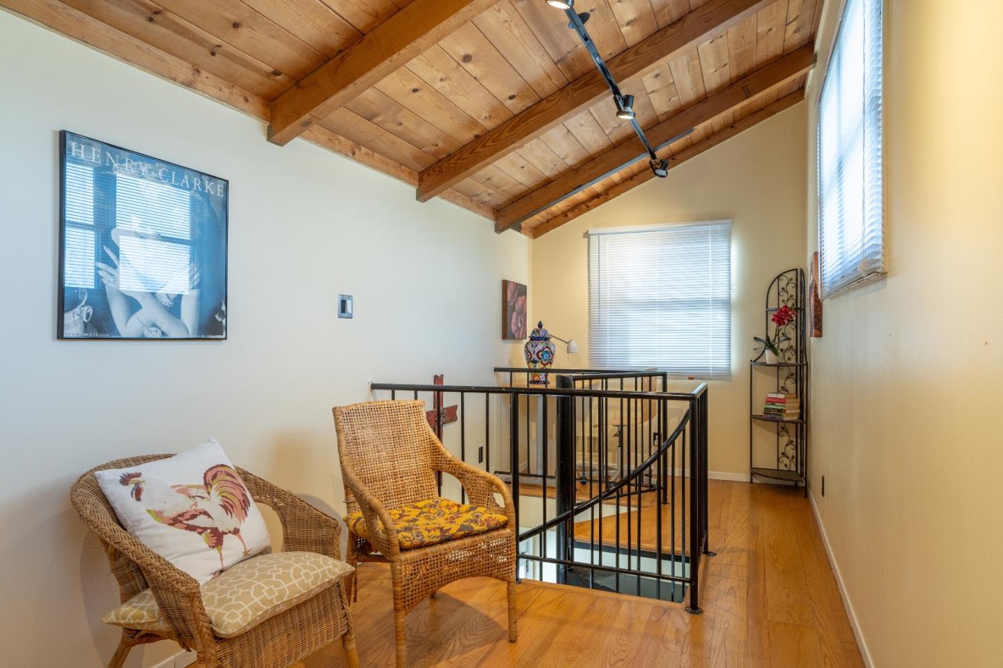 280 Brighton Road Pacifica, CA 94044 - Photo 12 of 12 a view of a hallway with seating area