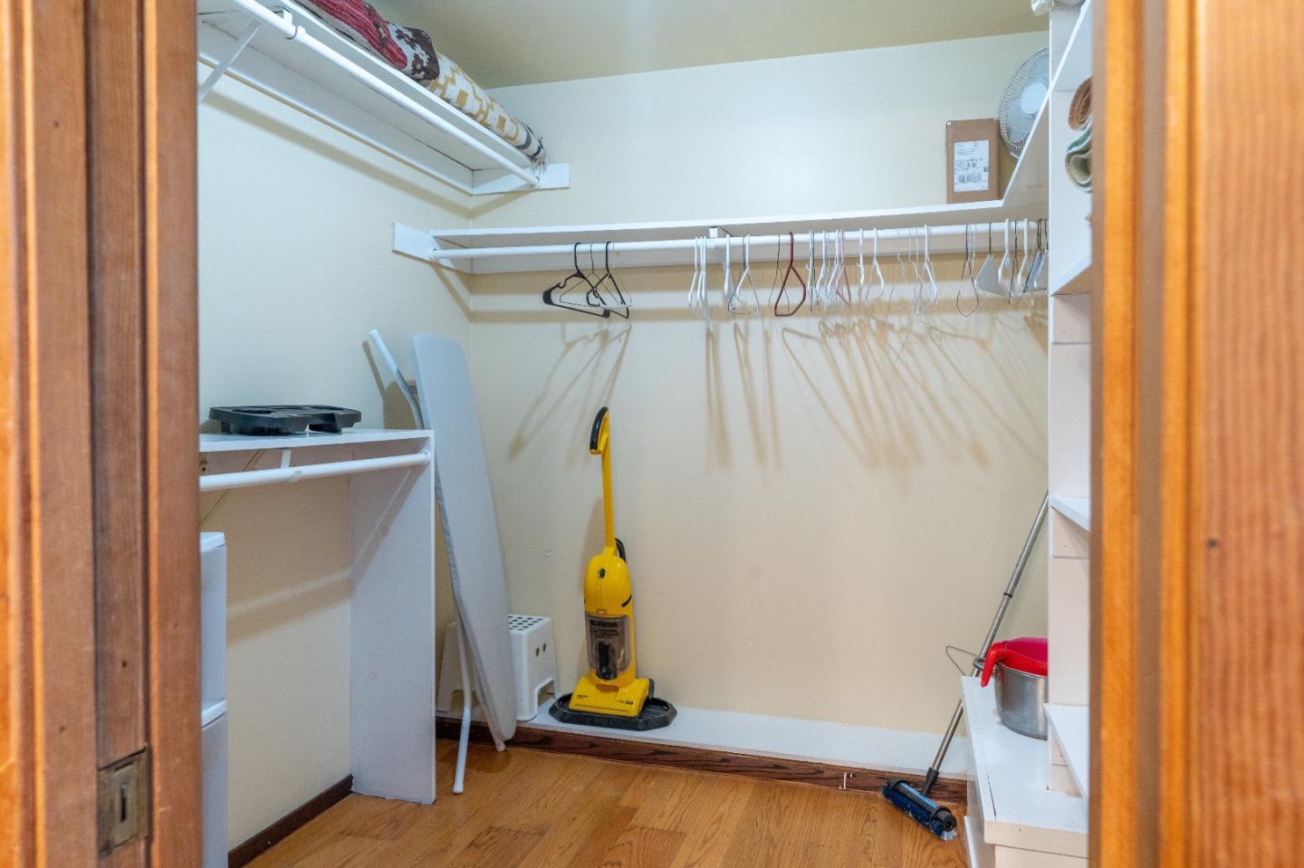 280 Brighton Road Pacifica, CA 94044 - Photo 10 of 12 a bathroom with a sink and mirror